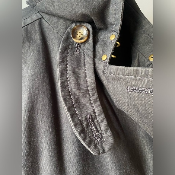 Banana Republic Belted grey trench coat size medium - Picture 4 of 10